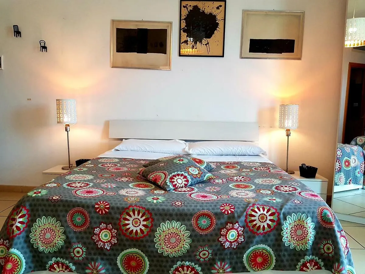 ベッド・アンド・ブレックファスト Marina Resart Rooms & Suite ナポリ イタリア