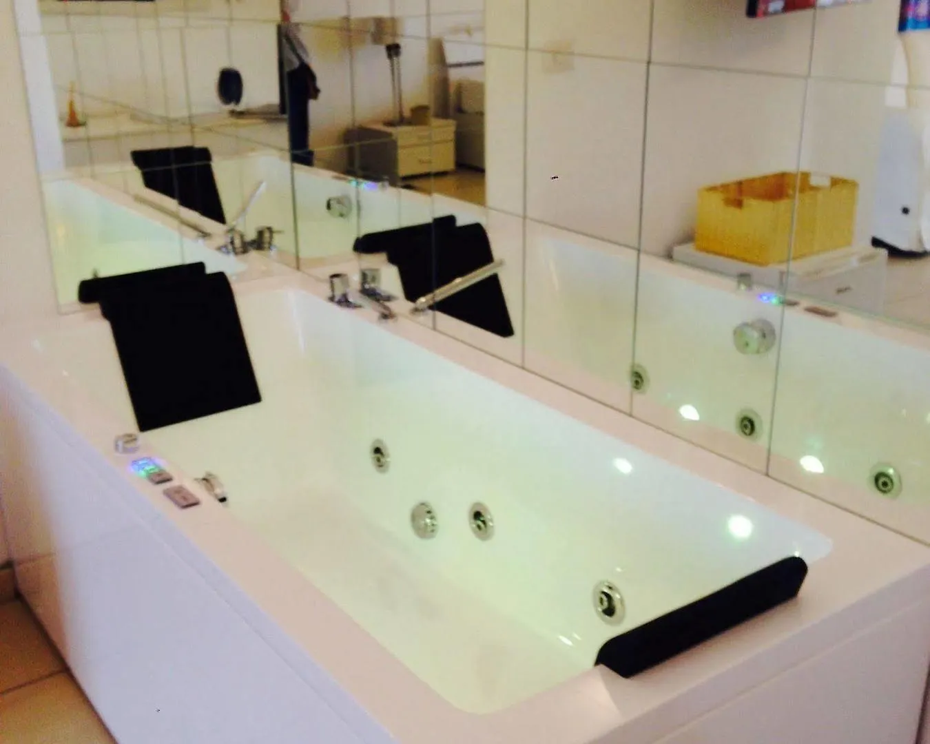 Marina Resart Rooms & Suite Неаполь 0*,