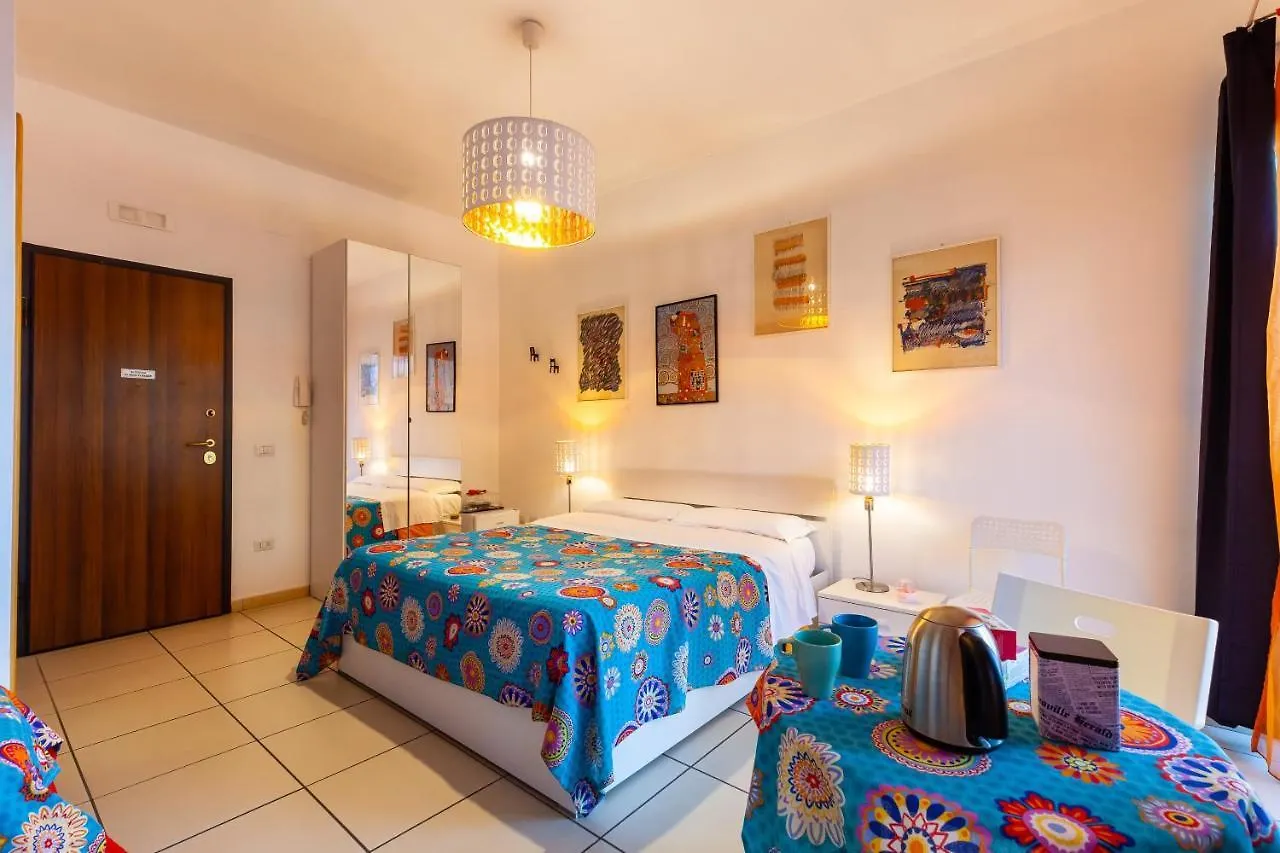 Marina Resart Rooms & Suite Неаполь