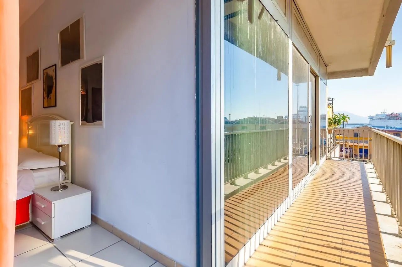 Marina Resart Rooms & Suite Неаполь 0*,
